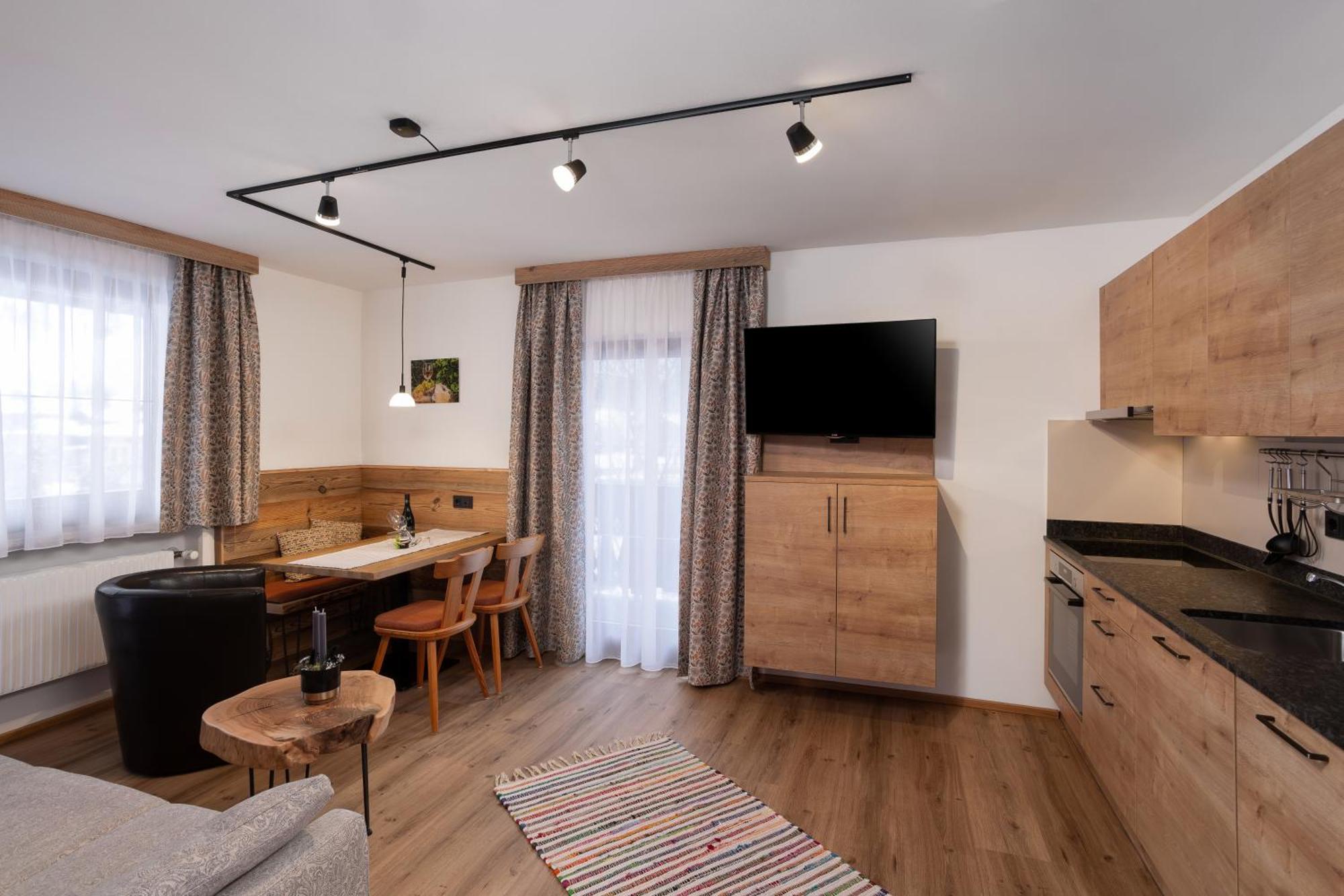 Ella'S Apartment Fusch an der Grossglocknerstrasse Luaran gambar